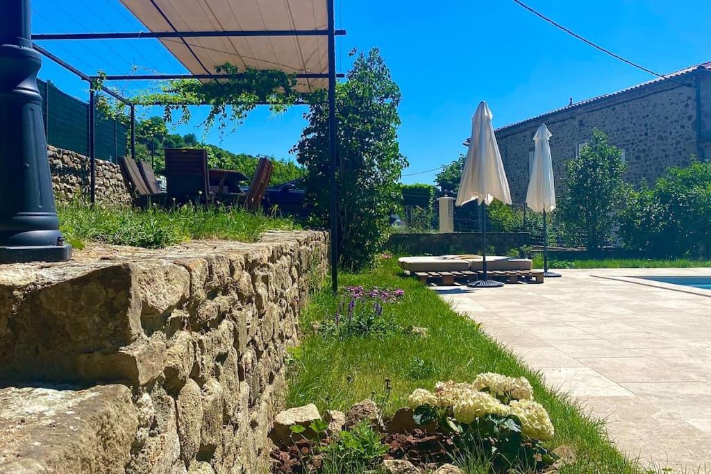 La Joannassiene, Maison Ardechoise De Caractere Exterior foto