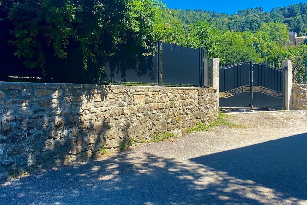La Joannassiene, Maison Ardechoise De Caractere Exterior foto